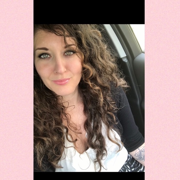 Meet your Posher, Kelly - Picture 1 of 1